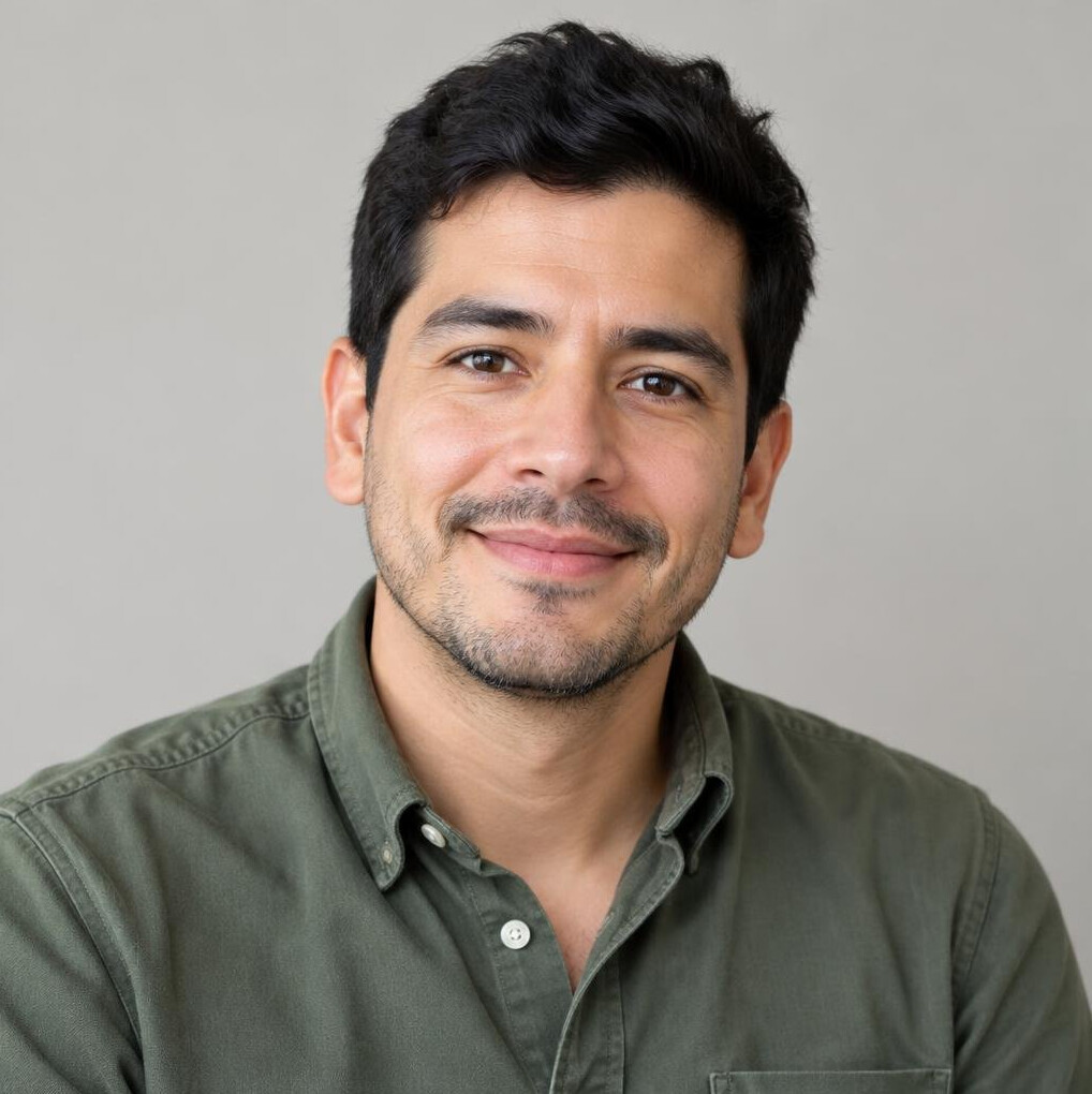 Portrait of a smiling man with short hair